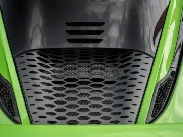 MCLAREN 750S Coupé   Mantis Green   Carbon Exterior