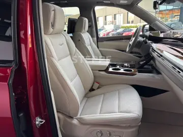 Cadillac Escalade FACELIFT MY26 6.2 V8 Sport Platinum