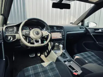 VOLKSWAGEN GOLF VII GTE   FAB 10.2015   1.4 HYBRID 150CP