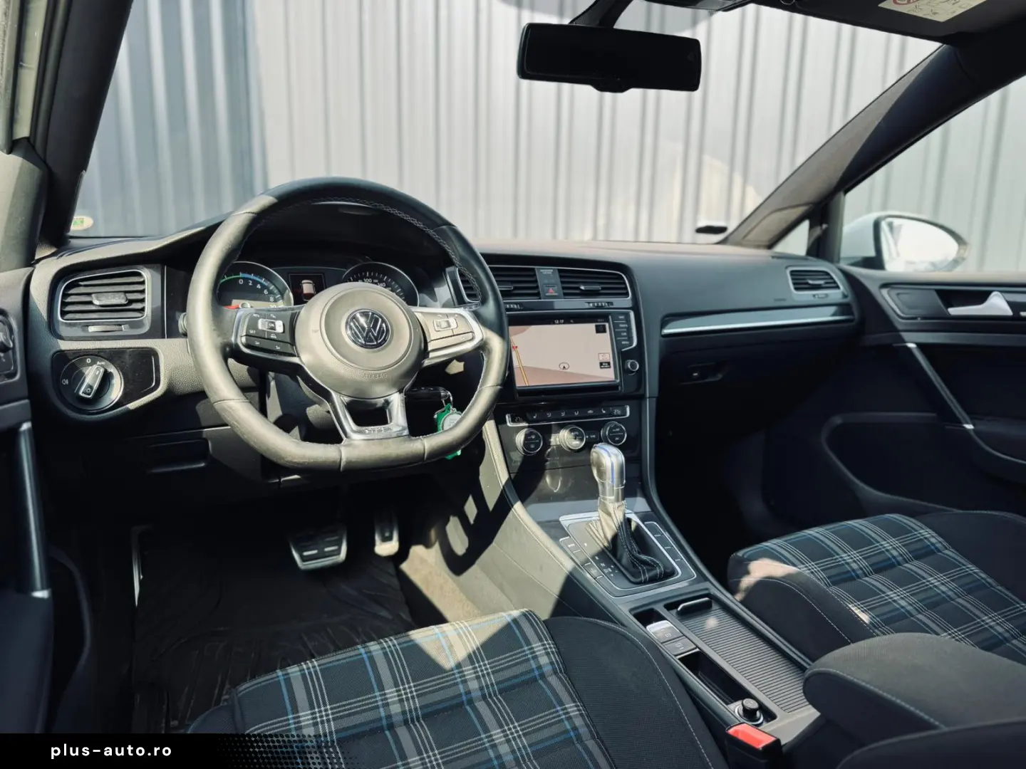 VOLKSWAGEN GOLF VII GTE   FAB 10.2015   1.4 HYBRID 150CP