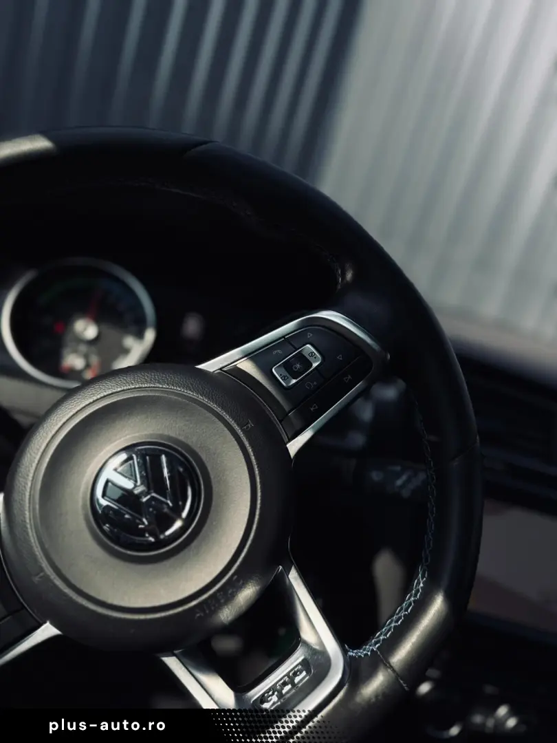 VOLKSWAGEN GOLF VII GTE   FAB 10.2015   1.4 HYBRID 150CP