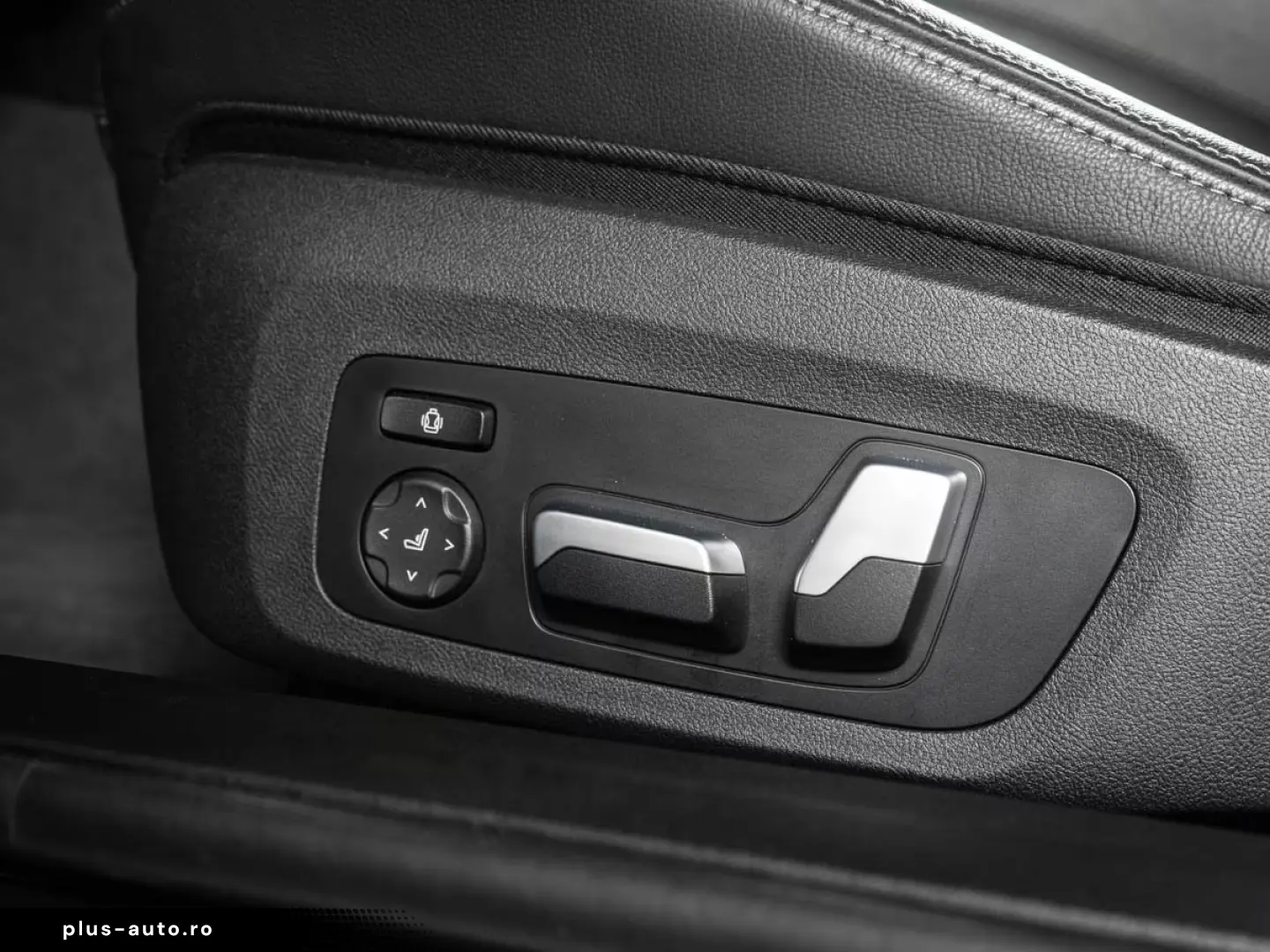 BMW M2  M-SITZ CARBON MEMORY