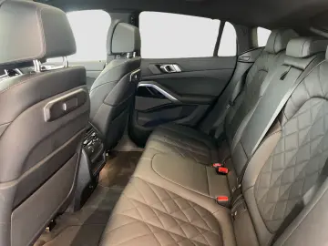 BMW X6 xDrive30d M Sport Standheizung Massage AHK