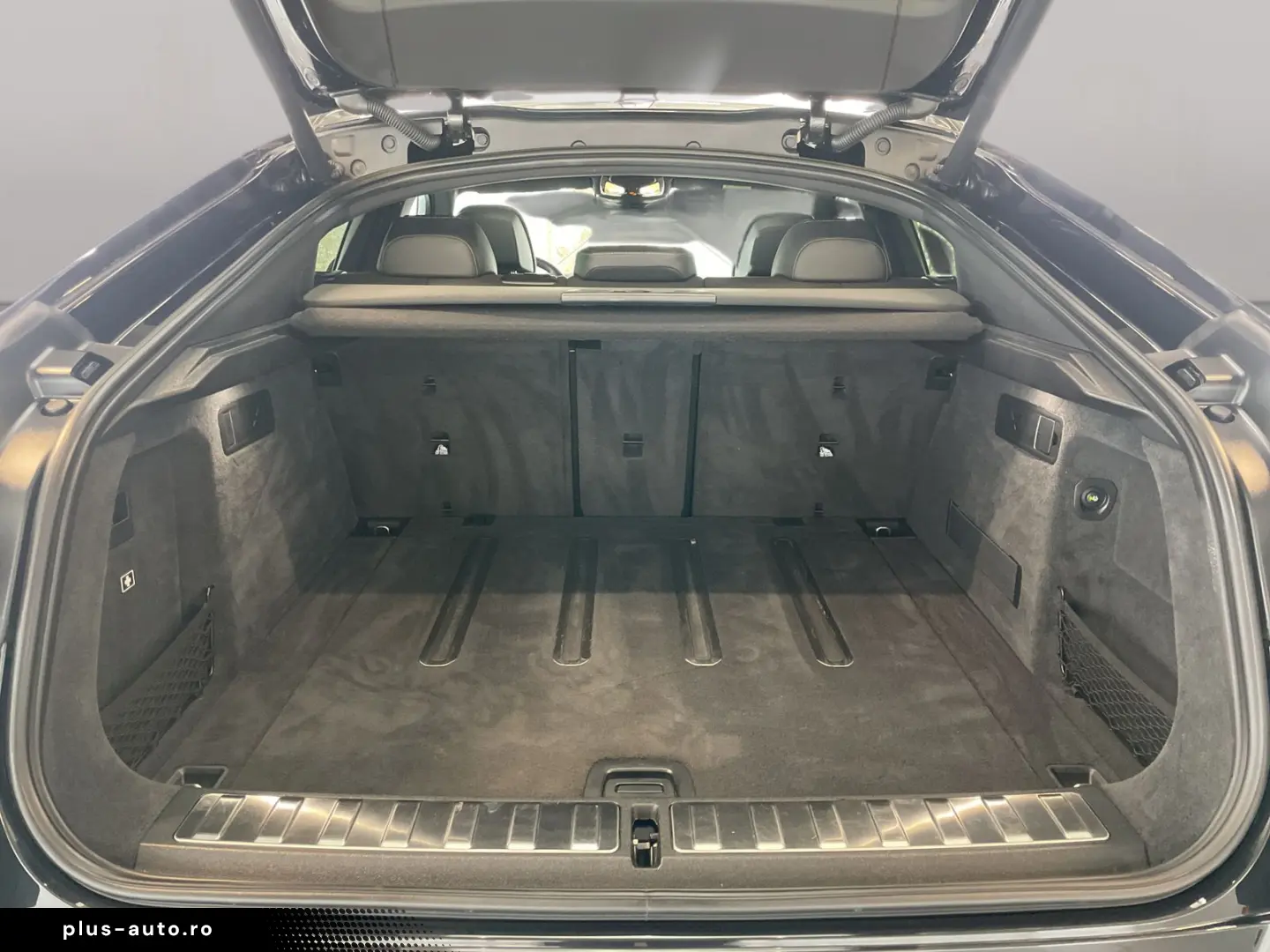 BMW X6 xDrive30d M Sport Standheizung Massage AHK