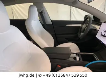 TESLA Model 3 Dual AWD Wärmep. Autopilot Pano Ryzen