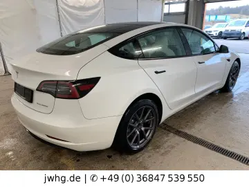 TESLA Model 3 Dual AWD Wärmep. Autopilot Pano Ryzen