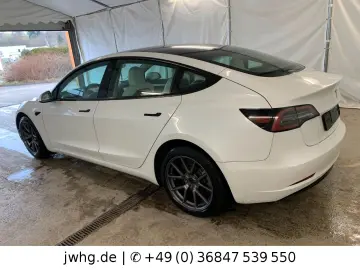 TESLA Model 3 Dual AWD Wärmep. Autopilot Pano Ryzen