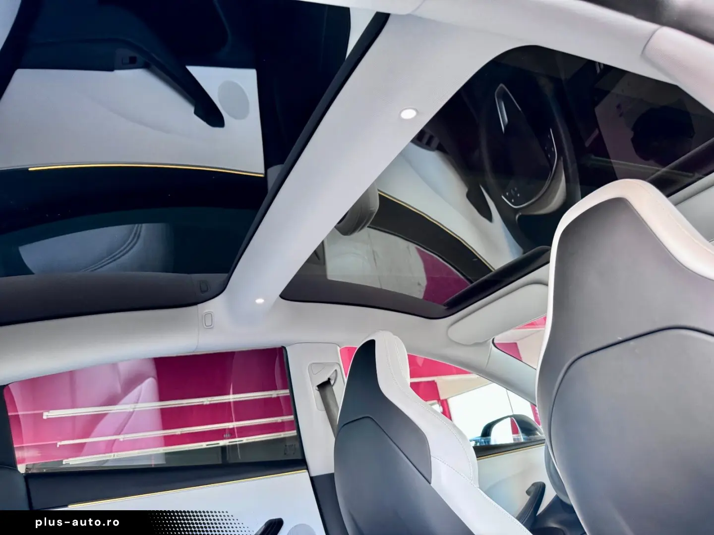 TESLA Model 3 Facelift Performance Dual AWD Steuer