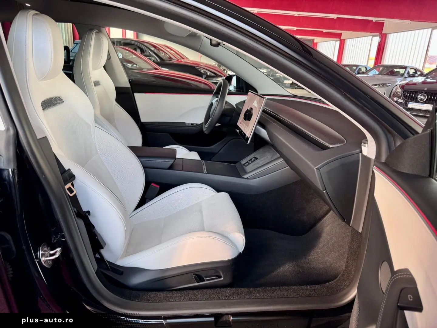 TESLA Model 3 Facelift Performance Dual AWD Steuer