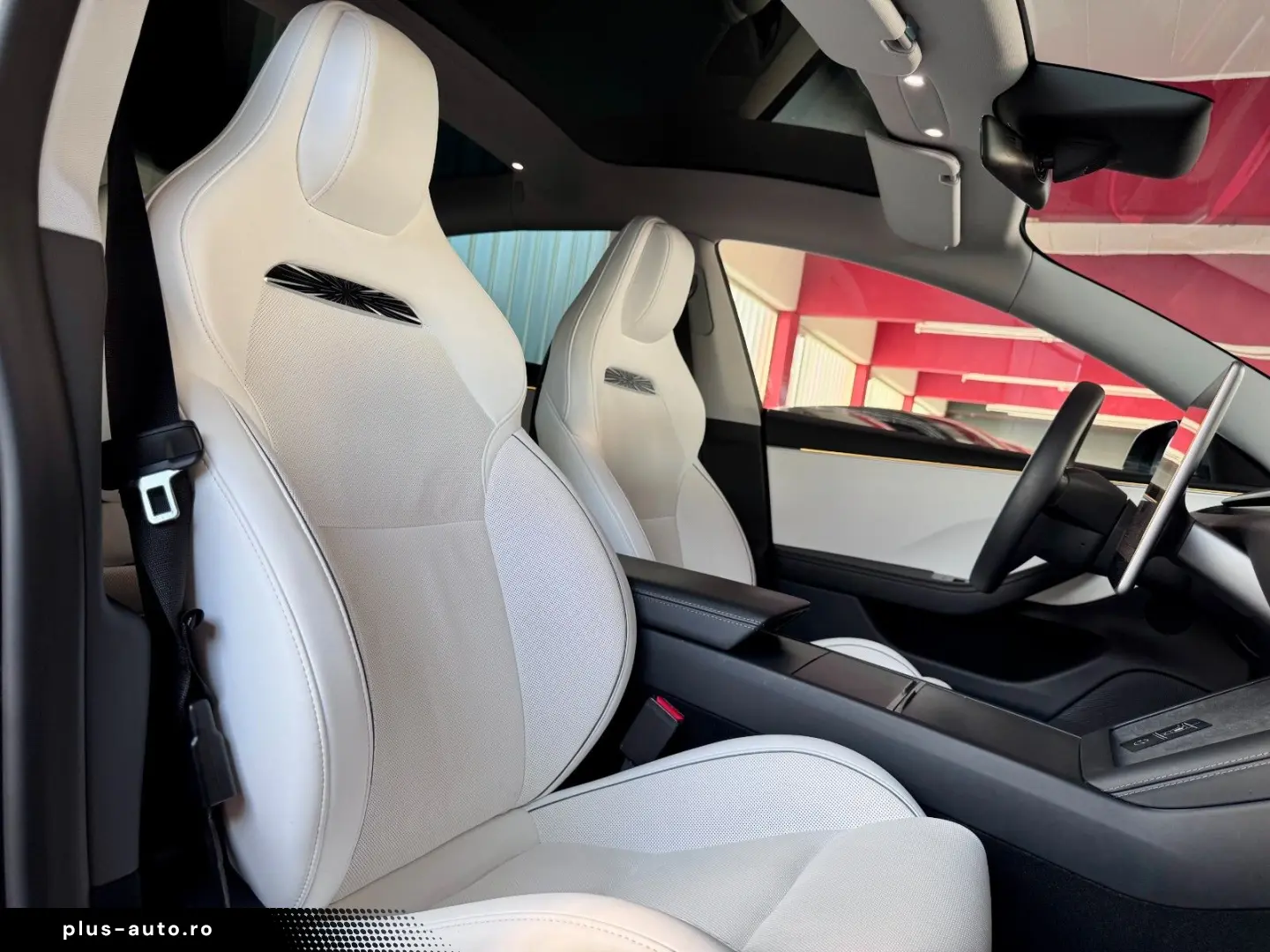 TESLA Model 3 Facelift Performance Dual AWD Steuer