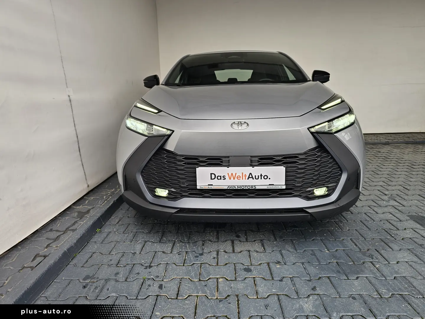 Toyota C-HR Hybrid FWD Active