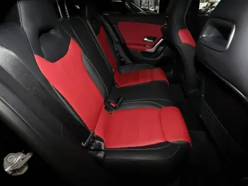 MERCEDES-BENZ CLA 250 e Coupé AMG KAMERA SPURHALTE M&hellip;