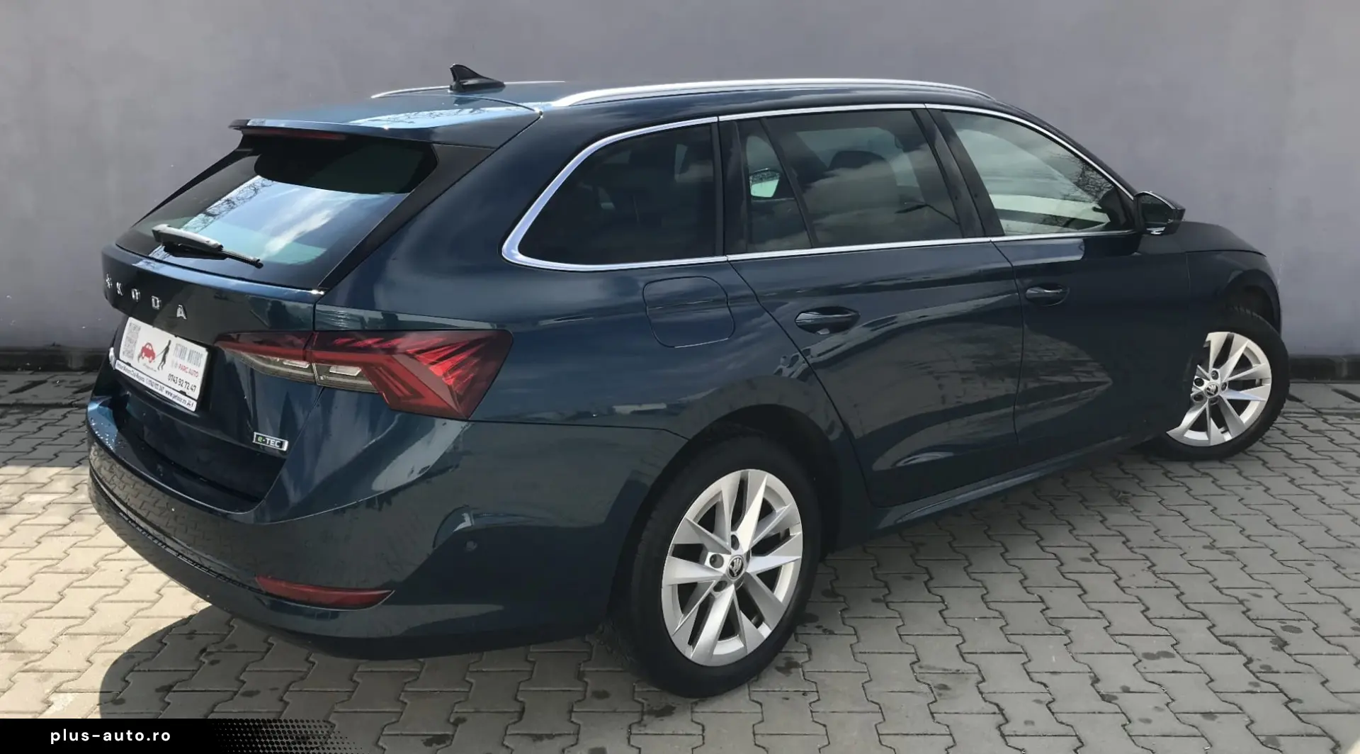 SKODA OCTAVIA MHEV Business Plus