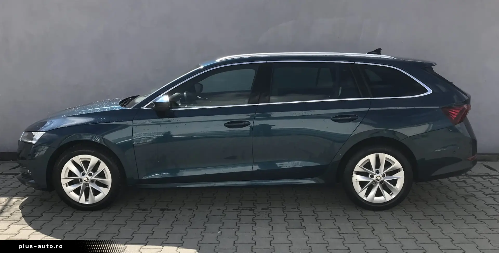 SKODA OCTAVIA MHEV Business Plus