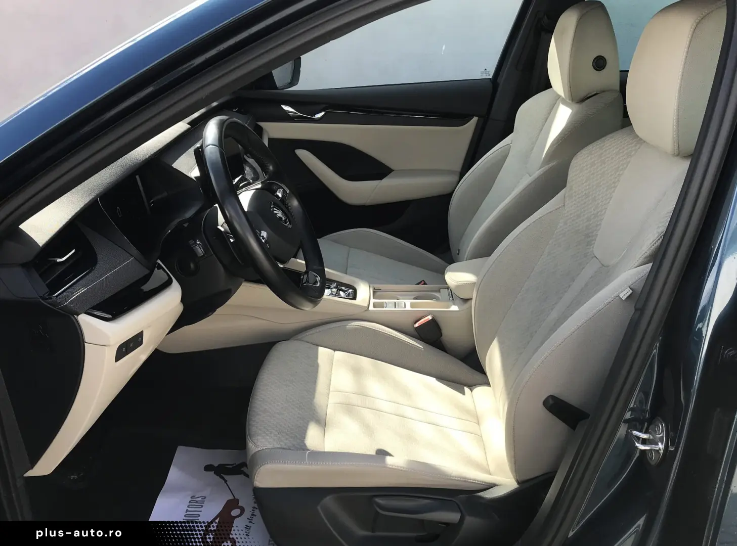 SKODA OCTAVIA MHEV Business Plus