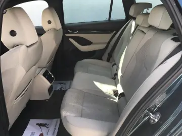 SKODA OCTAVIA MHEV Business Plus