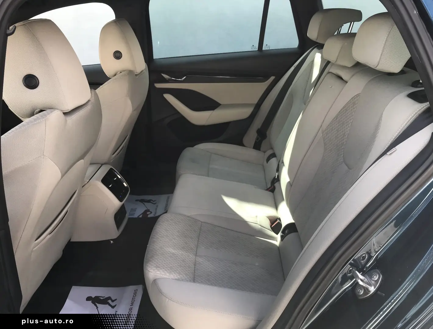 SKODA OCTAVIA MHEV Business Plus