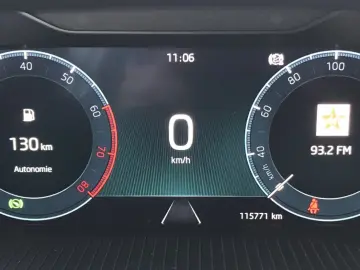 SKODA OCTAVIA MHEV Business Plus