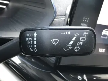 SKODA OCTAVIA MHEV Business Plus