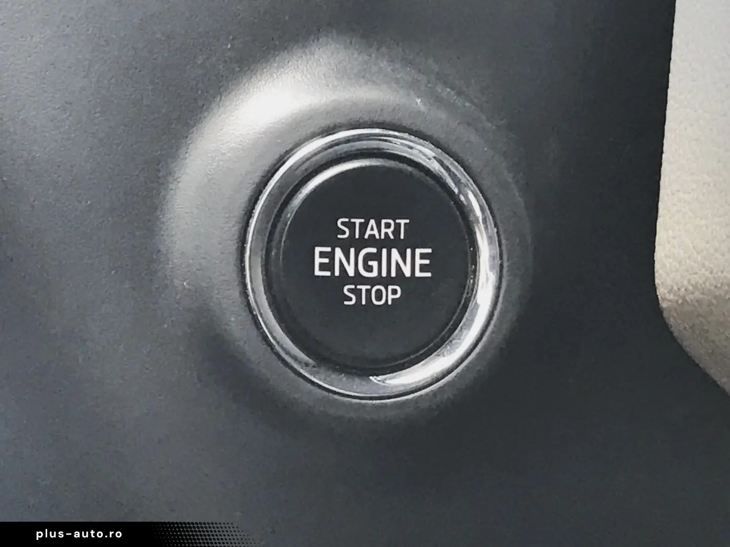 SKODA OCTAVIA MHEV Business Plus