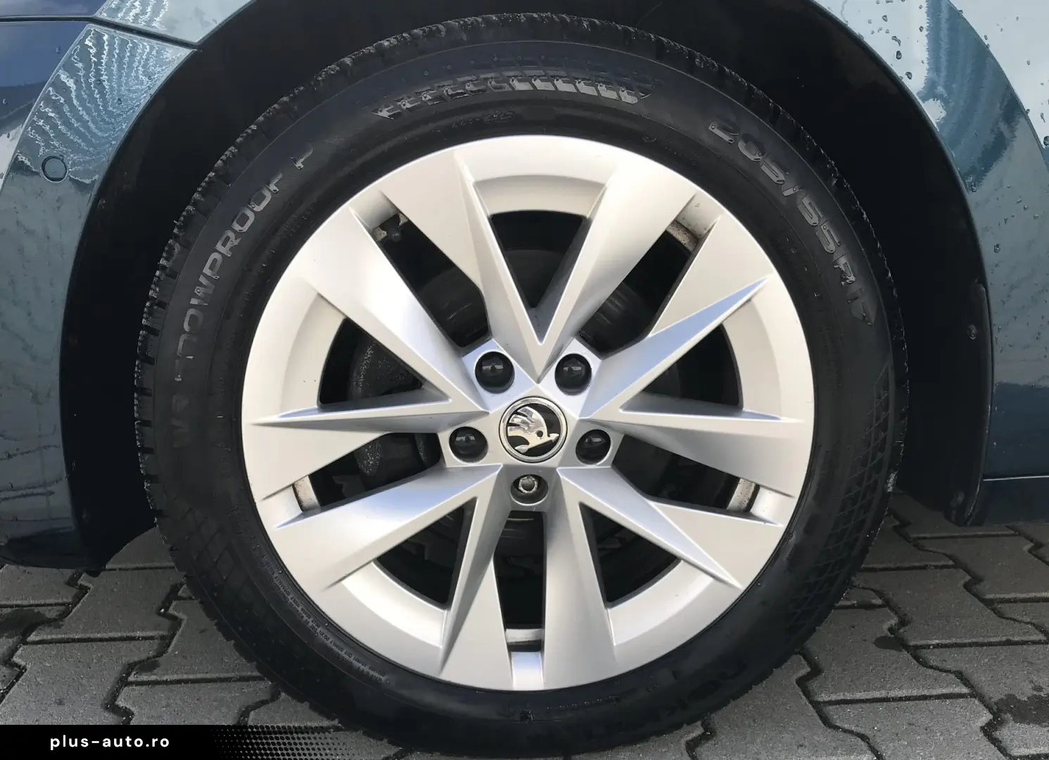 SKODA OCTAVIA MHEV Business Plus