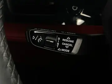 PORSCHE Taycan GTS Sport Turismo   Massagefunktion