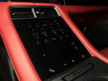 PORSCHE Taycan GTS Sport Turismo   Massagefunktion