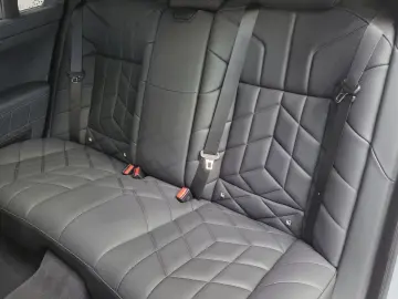 BMW 740d xDrive M Sport Pro B&W Massage Sitzlüftung