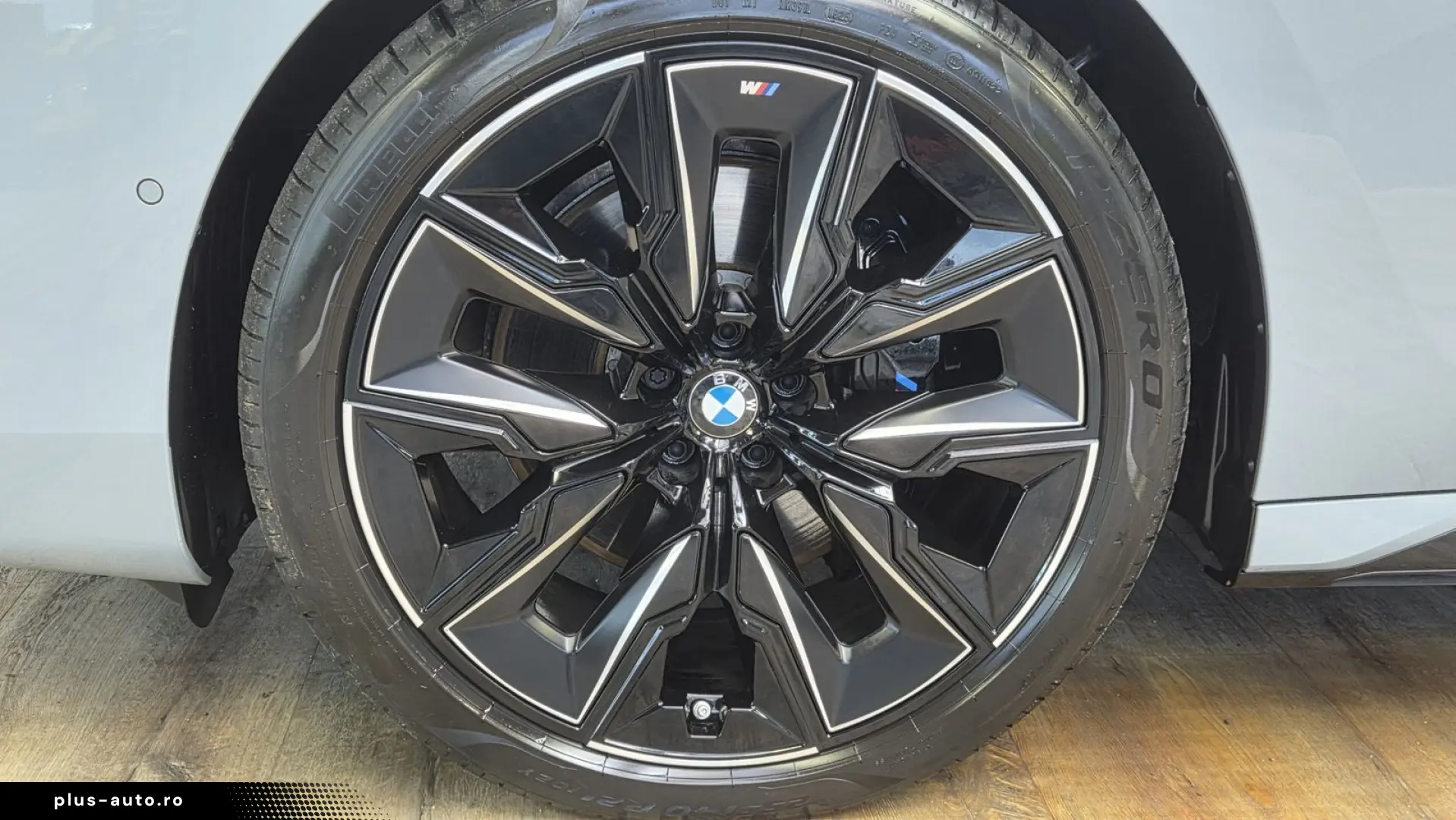 BMW 740d xDrive M Sport Pro B&W Massage Sitzlüftung