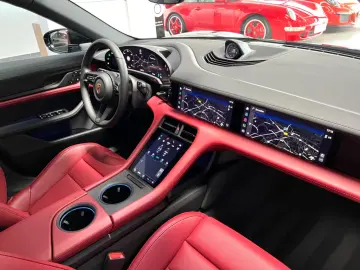 Porsche Taycan TAYCAN 4 CROSS TURISMO PANO