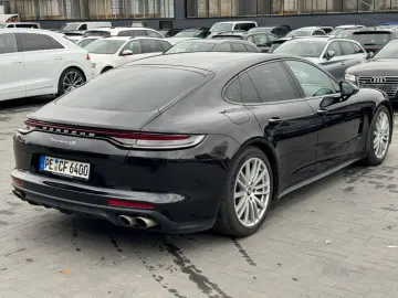 PORSCHE Panamera 4 S NAVI LED PANO SHZ ACC SPUR LEDER