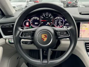 PORSCHE Panamera 4 S NAVI LED PANO SHZ ACC SPUR LEDER