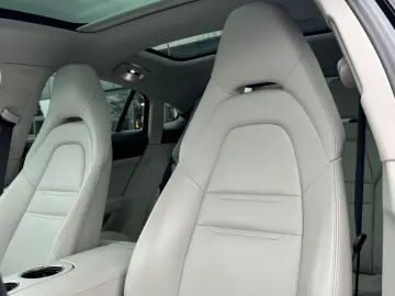 PORSCHE Panamera 4 S NAVI LED PANO SHZ ACC SPUR LEDER