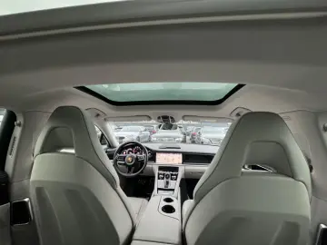 PORSCHE Panamera 4 S NAVI LED PANO SHZ ACC SPUR LEDER