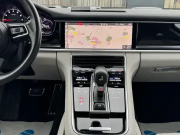 PORSCHE Panamera 4 S NAVI LED PANO SHZ ACC SPUR LEDER