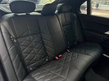 BMW 740d xDrive M Sport Pro SkyPano DA PA Prof B&W