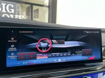 BMW 740d xDrive M Sport Pro SkyPano DA PA Prof B&W