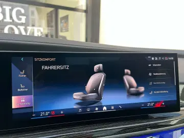 BMW 740d xDrive M Sport Pro SkyPano DA PA Prof B&W