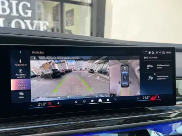 BMW 740d xDrive M Sport Pro SkyPano DA PA Prof B&W