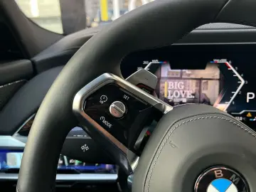 BMW 740d xDrive M Sport Pro SkyPano DA PA Prof B&W