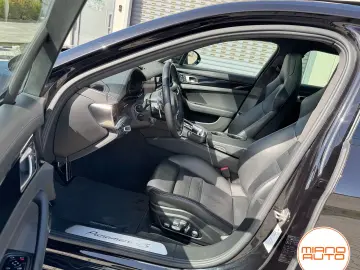 PORSCHE Panamera 4S E-Hyb ST  21  Matrix Pano Soft Chron