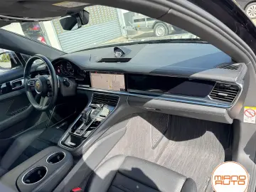 PORSCHE Panamera 4S E-Hyb ST  21  Matrix Pano Soft Chron