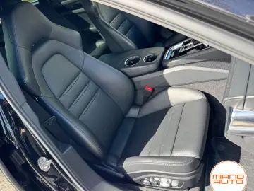 PORSCHE Panamera 4S E-Hyb ST  21  Matrix Pano Soft Chron
