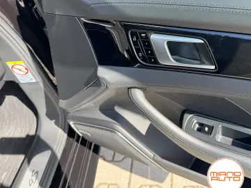 PORSCHE Panamera 4S E-Hyb ST  21  Matrix Pano Soft Chron