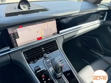 PORSCHE Panamera 4S E-Hyb ST  21  Matrix Pano Soft Chron