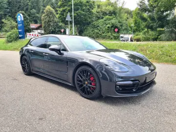 PORSCHE Panamera GTS HeadUp Pano BOSE SoftClose