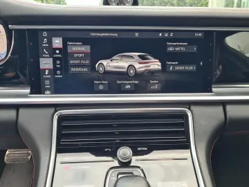 PORSCHE Panamera GTS HeadUp Pano BOSE SoftClose