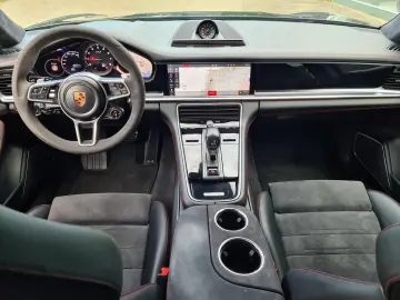 PORSCHE Panamera GTS HeadUp Pano BOSE SoftClose