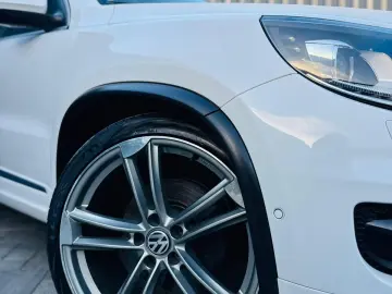 VOLKSWAGEN TIGUAN R-LINE   FAB 03.2012   2.0 BENZINA 210CP