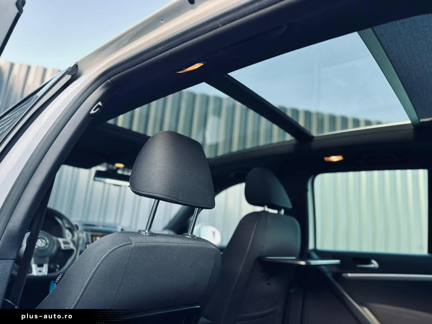 VOLKSWAGEN TIGUAN R-LINE   FAB 03.2012   2.0 BENZINA 210CP